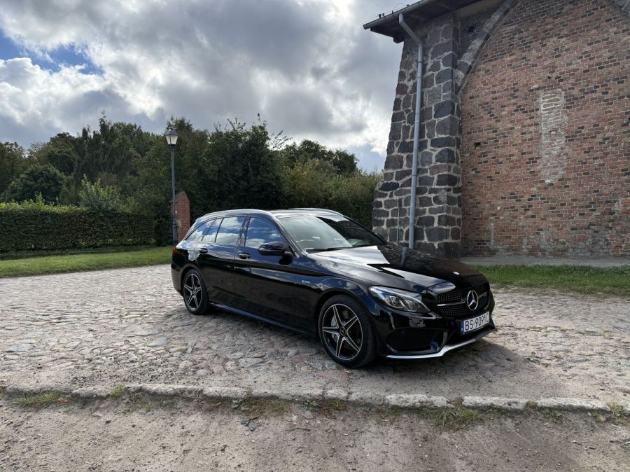 Mercedes C43 AMG: zdjęcie 97371106