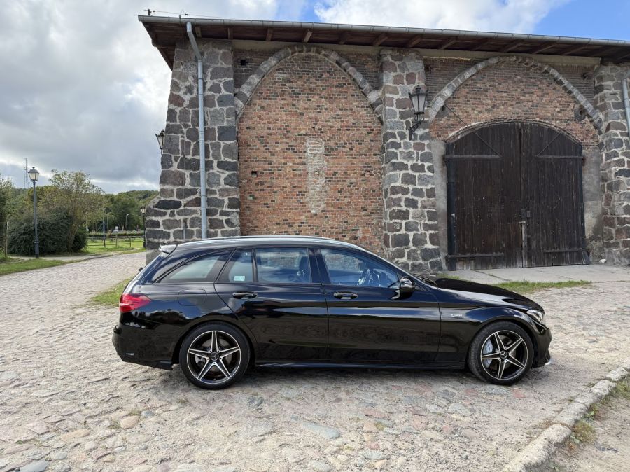 Mercedes C43 AMG: zdjęcie 97371108