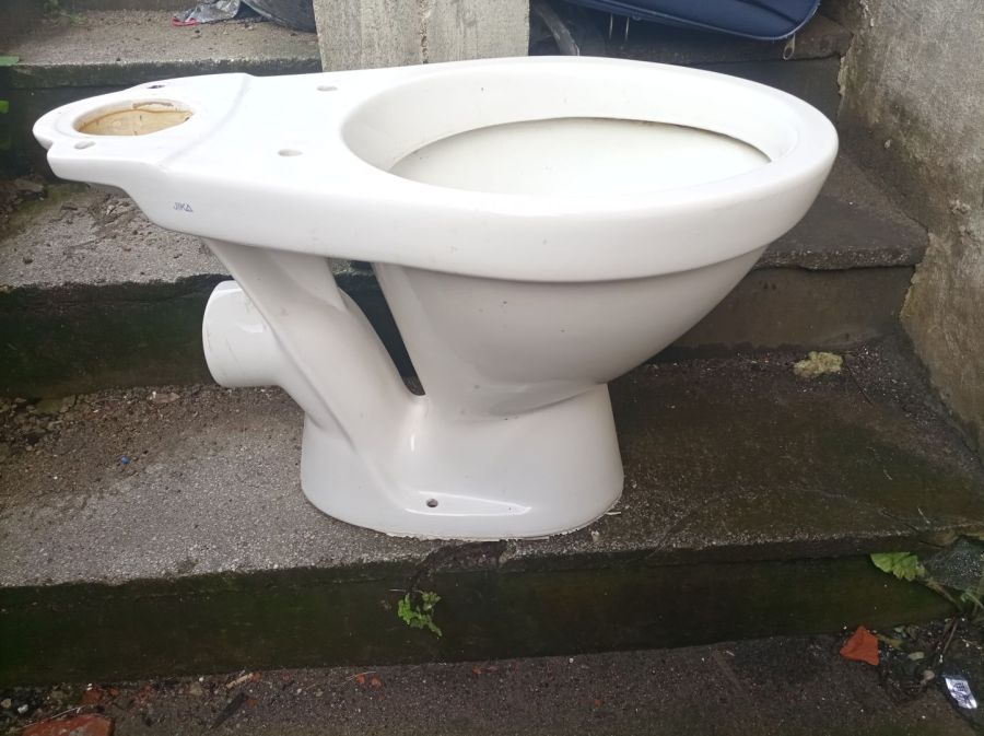 miski wc stojące: zdjecie 99320556