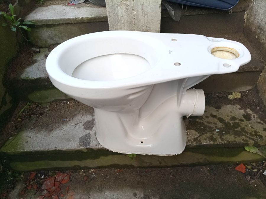 miski wc stojące: zdjecie 99320564