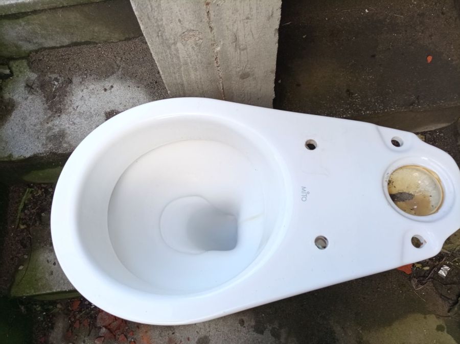 miski wc stojące: zdjecie 99320565