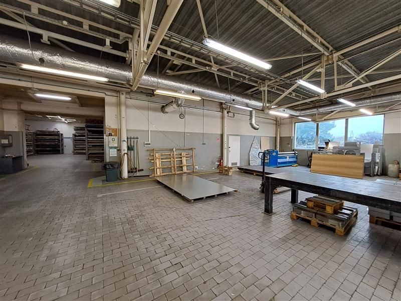 Produkcja-magazyn obiekt przy węźle S6/S7: zdjecie 99570953