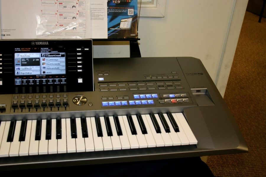 Yamaha Tyros 5 z 61 klawiszami: zdjecie 98102574