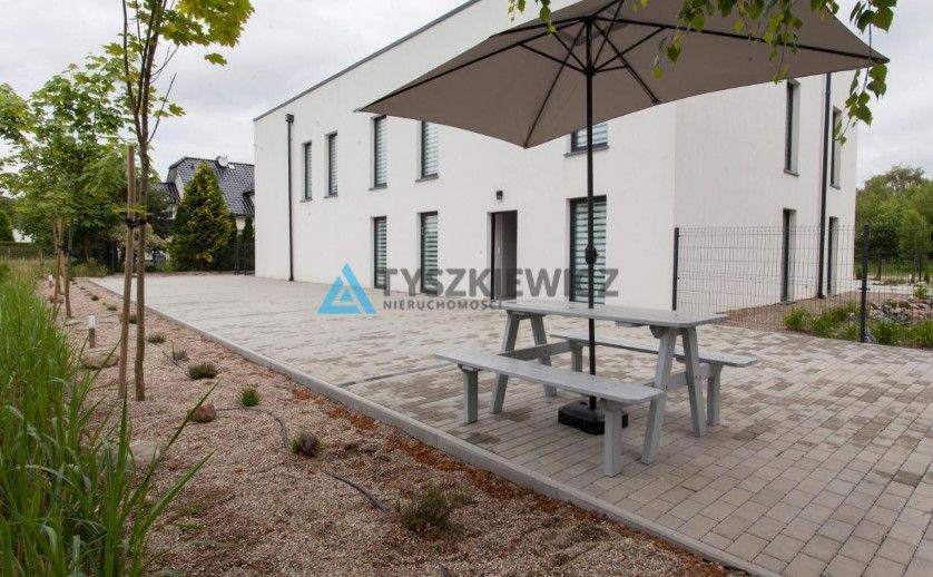 Obiekt handlowo-usługowy z pokojami na wynajem: zdjecie 99135582