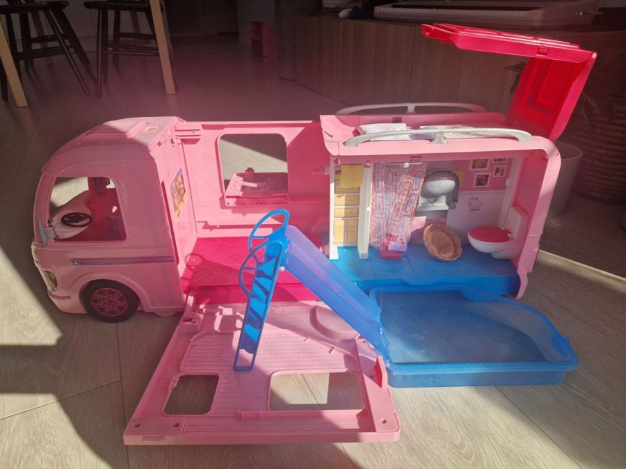 Kamper Barbie: zdjęcie 98239500