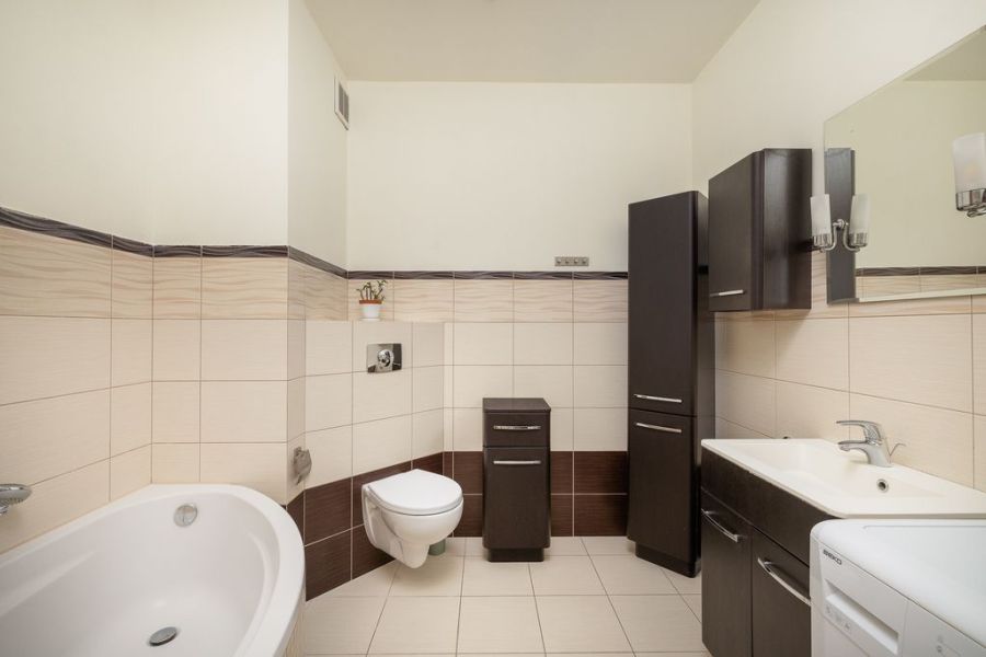Blisko tramwaju | Widok | Do wprowadzenia: zdjecie 98740635