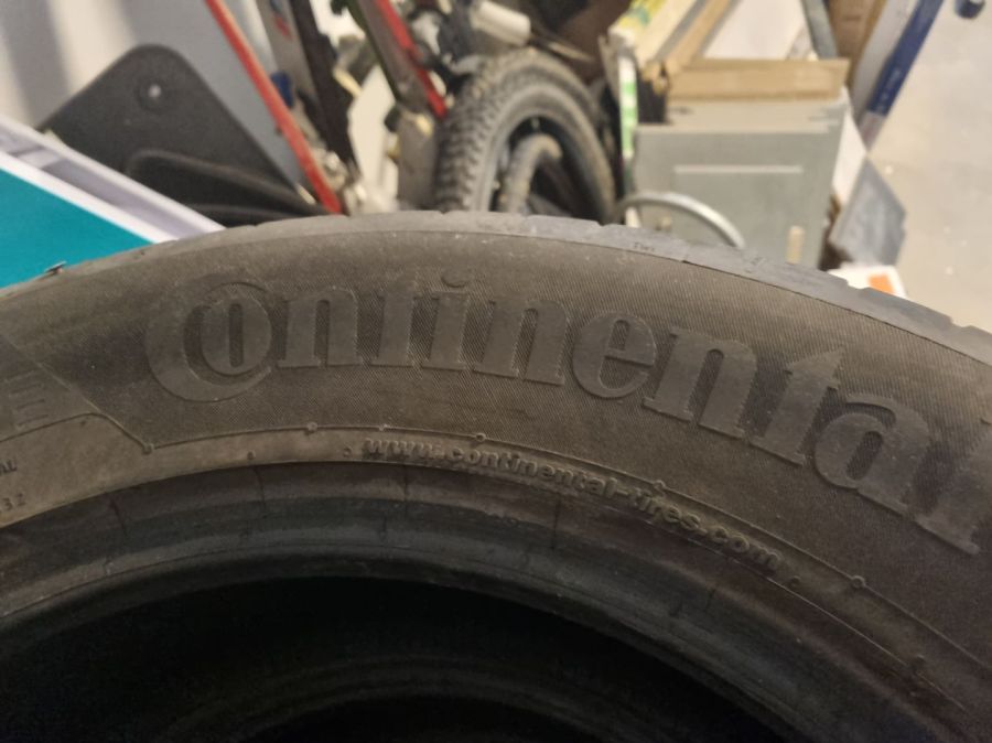 Opony letnie Continental 18 cali, 235/60: zdjęcie 98439230