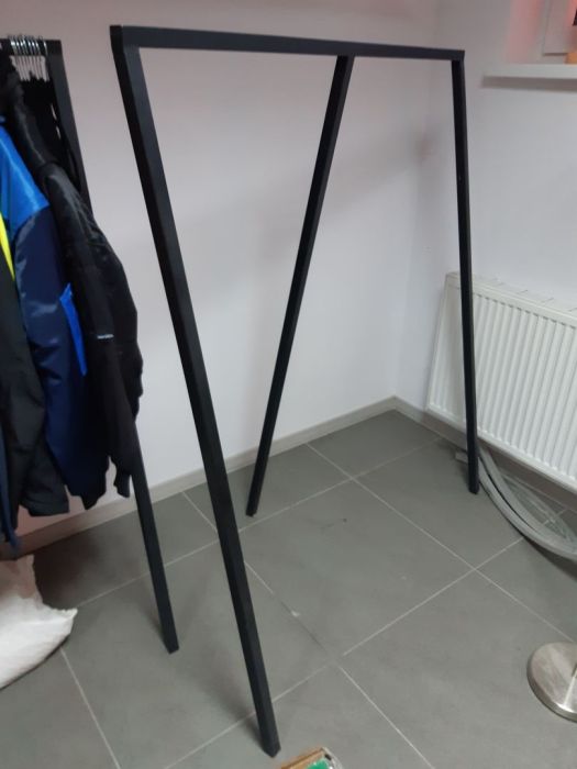 Wieszak czarny metalowy na odzież: zdjęcie 98441636