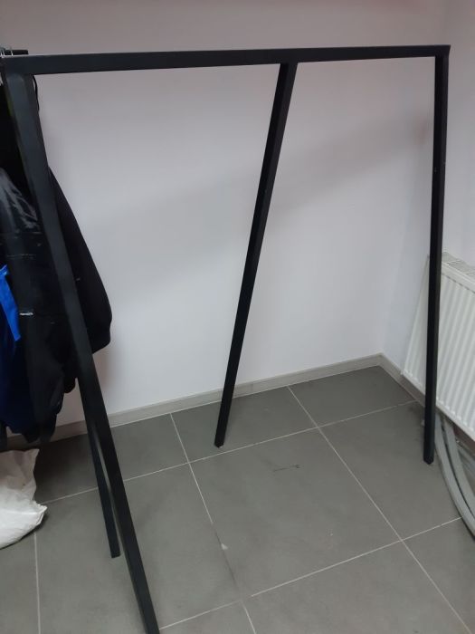 Wieszak czarny metalowy na odzież: zdjęcie 98441638