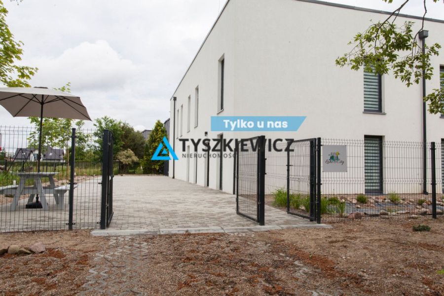 Obiekt handlowo-usługowy z pokojami na wynajem: zdjecie 99135586