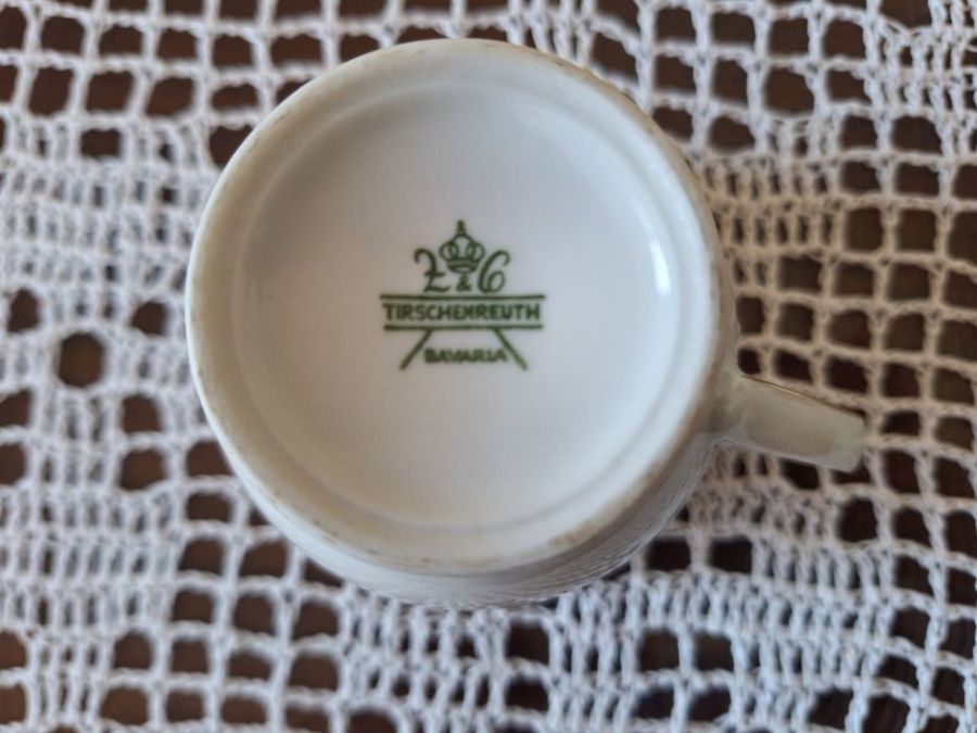 Tirschenreuth Bavaria filiżanka porcelana złocenia kwiaty: zdjęcie 98482585