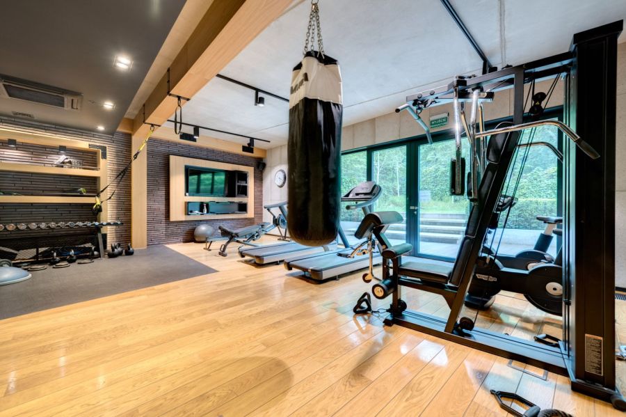 2 pokoje Brzeźno sauna/siłownia/garaż/kort,plaża.: zdjecie 98492507