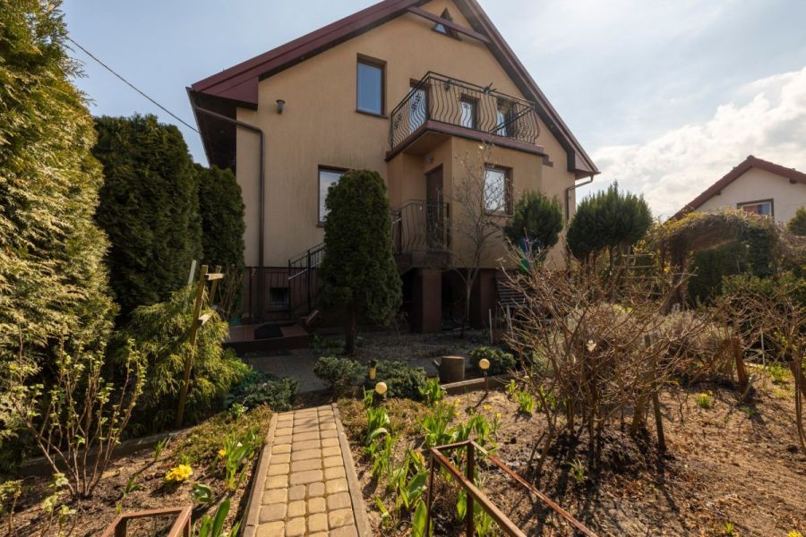 Dom wolnostojący w nadmorskiej miejscowości: zdjecie 98497009