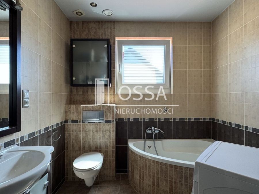 Bliźniak z ogrodem i garażem | Banino: zdjecie 98802445