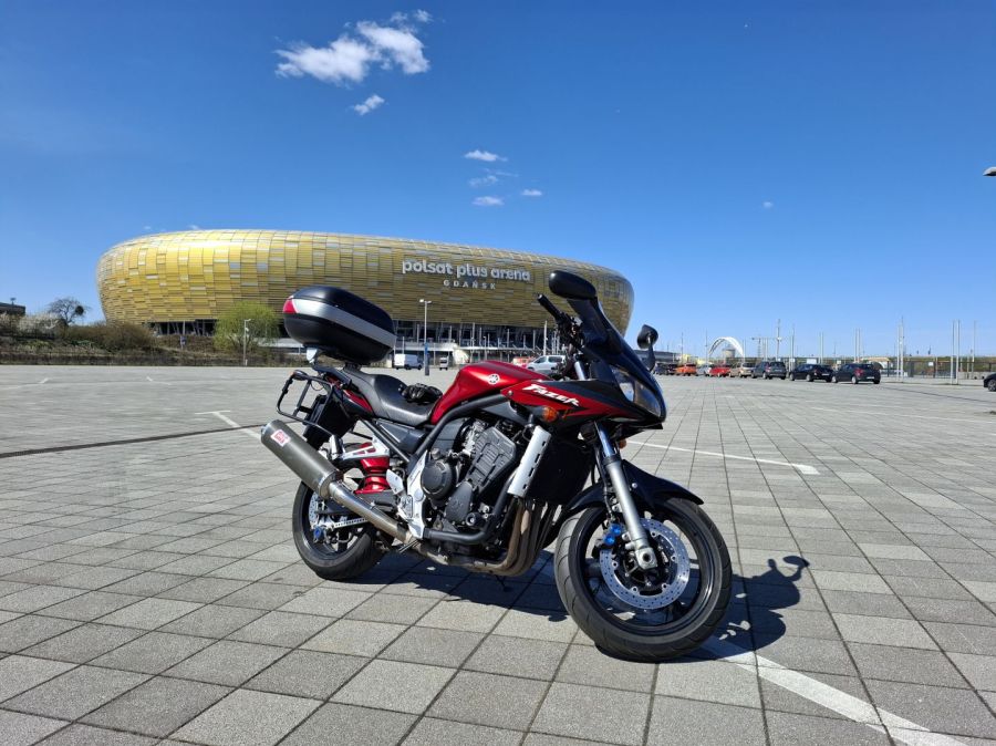 Yamaha FZS1000S