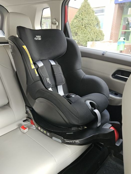 Fotelik Britax RÖMER Dualfix M i-size Universal isofix