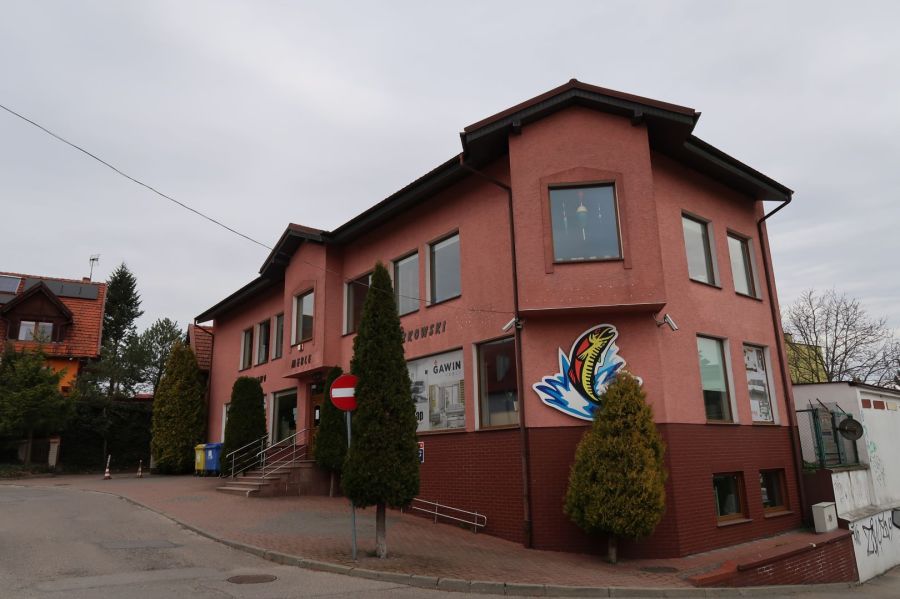 Funkcjonalny budynek handlowo-usługowy | ul. Różana, Kościerzyna: zdjęcie 98529663