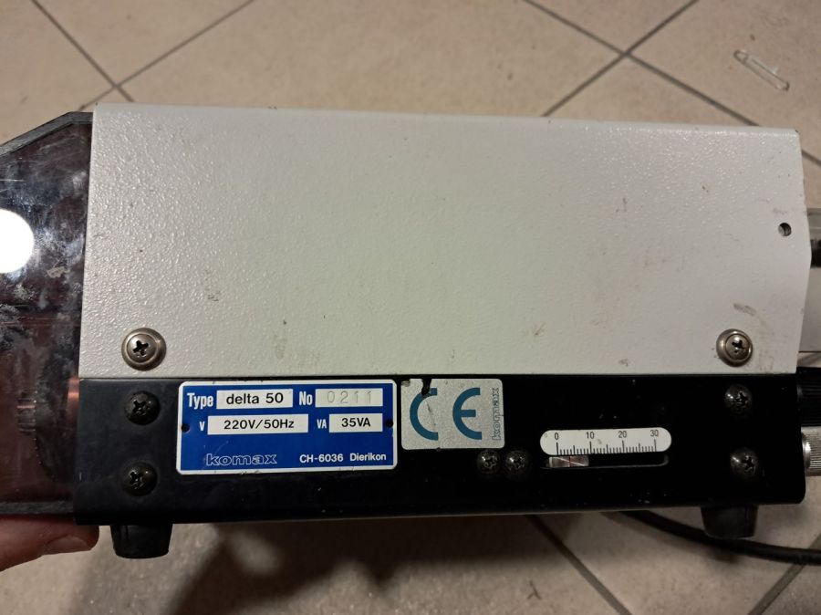 Syndyk sprzeda Maszynę do ściągania izolacji Komax: zdjecie 98540119