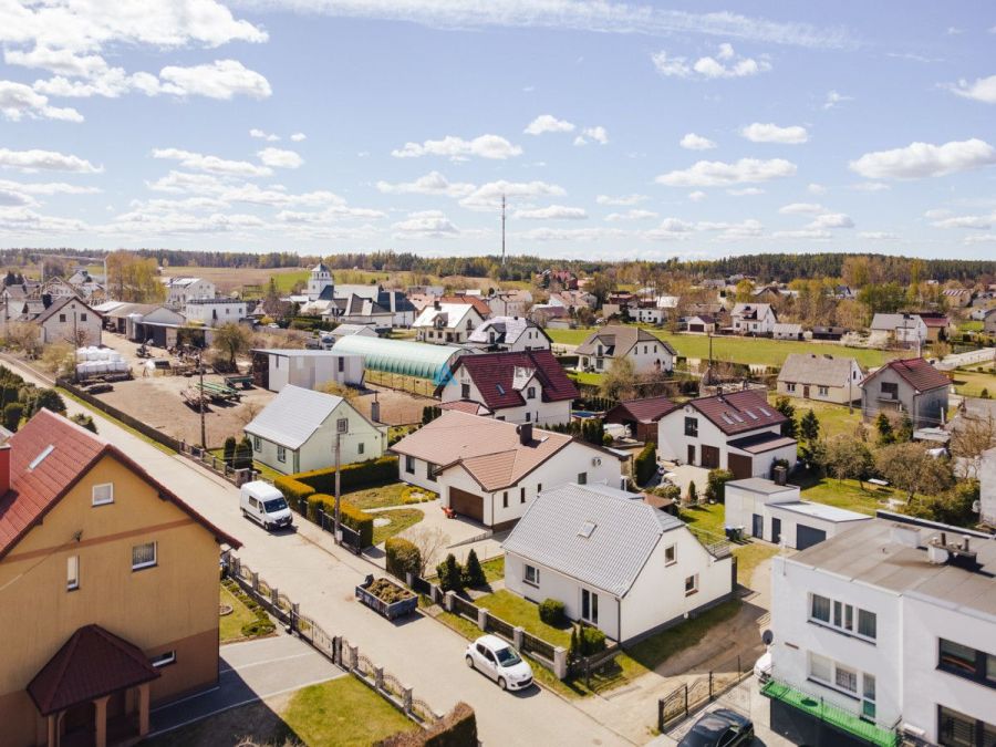 Rodzinny dom z garażem i ogrodem: zdjęcie 98558526