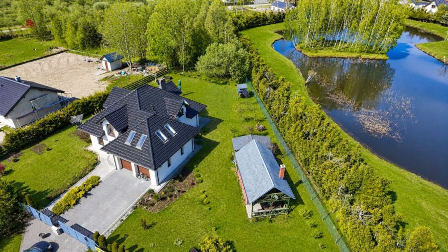 Dom 157 m&sup2; | działka 1600 m&sup2; | 2 km od morza |: zdjęcie 98761650