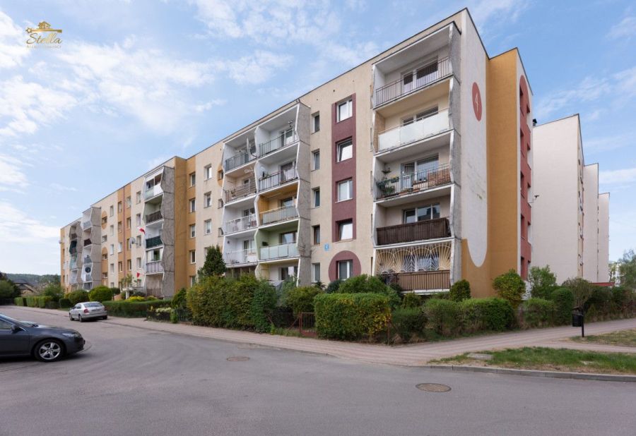 Przestronne 4 pokoje z balkonem -duży potencjał!