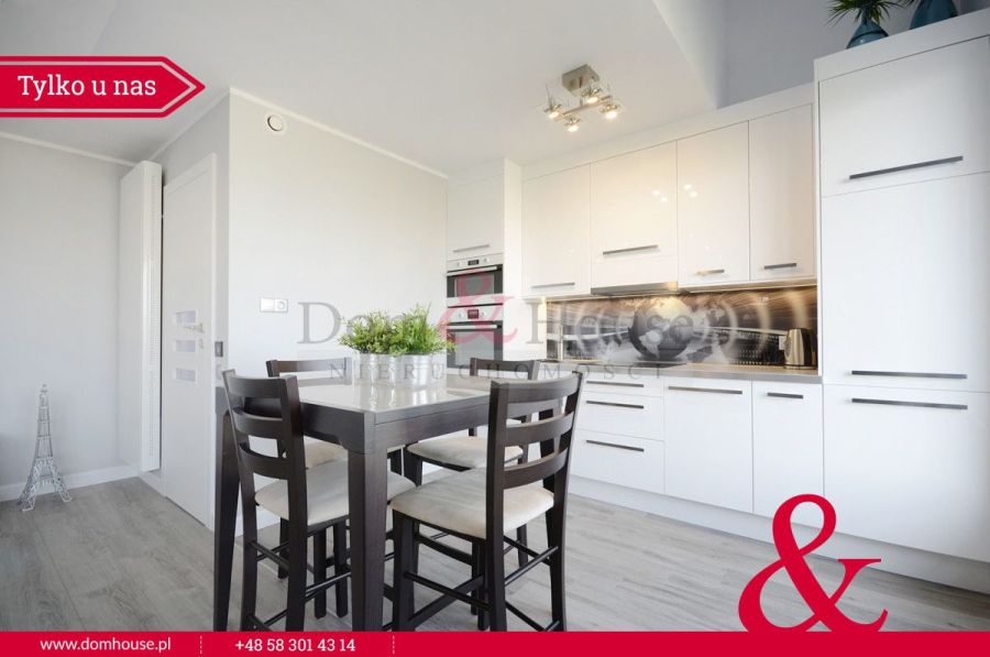 Dwupoziomowy apartament w inwestycji z basenem: zdjecie 98869175