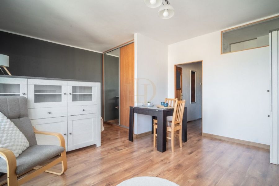 Przestronna kawalerka w samym centrum  Gdyni: zdjęcie 98621304