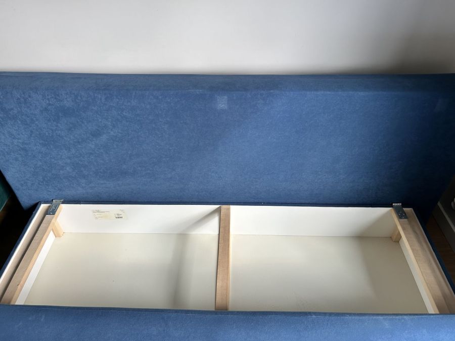 Sofa kanapa niebieska: zdjęcie 98659319