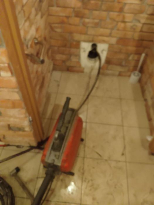 Udrażnianie rur toalet pryszniców: zdjęcie 98685465