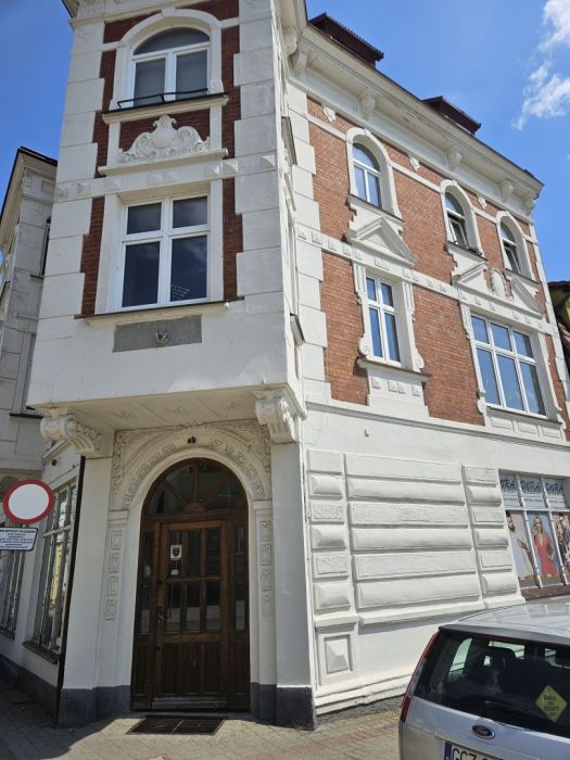 Syndyk sprzeda udział 55/100 w lokalu: zdjęcie 98696929