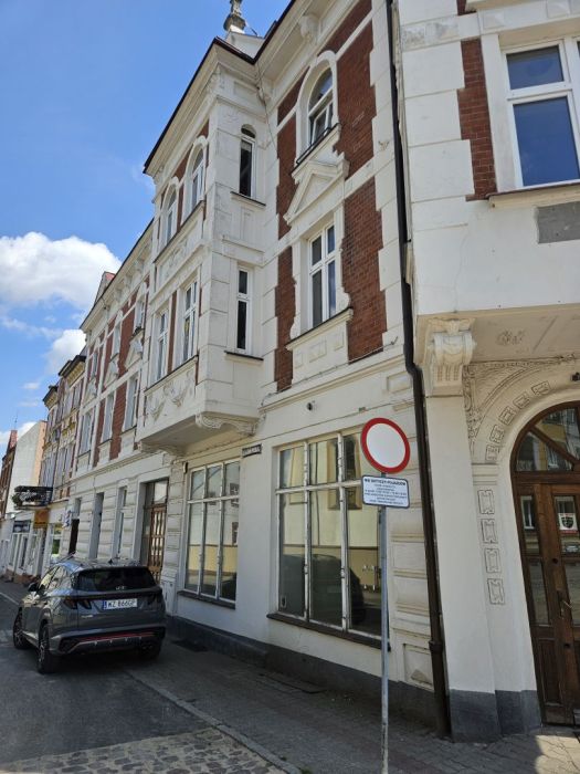 Syndyk sprzeda udział 55/100 w lokalu: zdjęcie 98696930