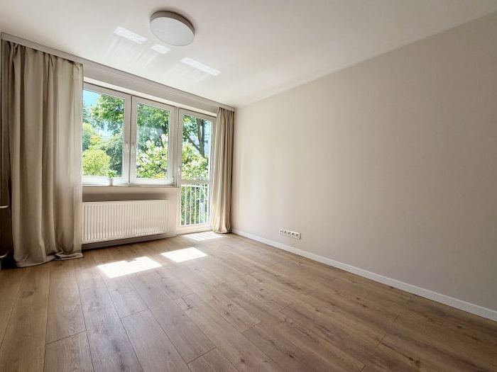Gdynia Śródmieście 2 pok po remoncie miejsce postojowe: zdjęcie 98702164