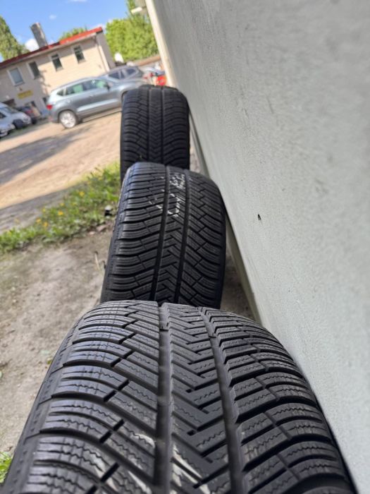 Opony Zimowe 225/45 r 19: zdjęcie 98706182