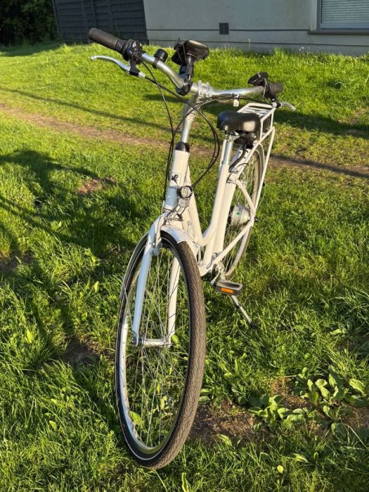 Rower elektryczny Legend Biały M | Mały przebieg 32 km | Stan db+: zdjęcie 98706739