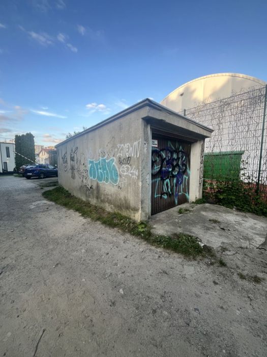 Garaż Dolny Sopot: zdjęcie 98709319