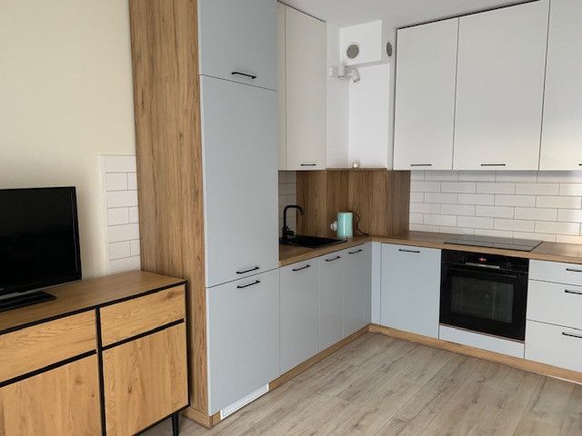 Przytulną kawalerkę z dużym balkonem wynajmę: zdjęcie 98713730