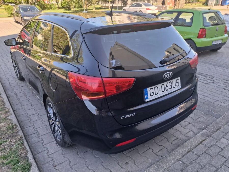Kia Ceed 1.6 CRDi 128 Platinum Edition: zdjęcie 98715013