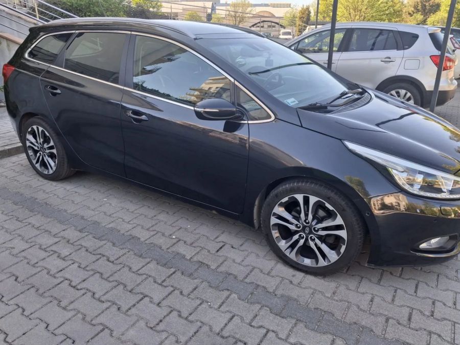 Kia Ceed 1.6 CRDi 128 Platinum Edition: zdjęcie 98715014