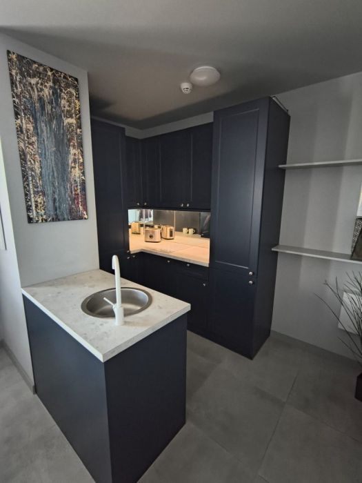 komfortowy apt. z widokiem na przystań jachtową: zdjęcie 98721647