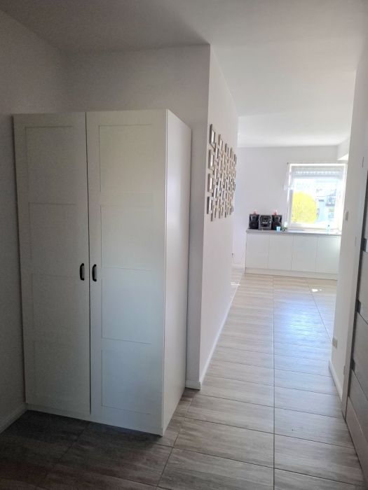 3-pokojowe mieszkanie z 2 miejscami postojowymi i dużą piwnicą: zdjecie 98730298