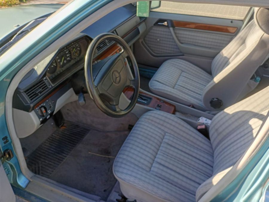 Mercedes W 124 D 3.0: zdjęcie 98732677