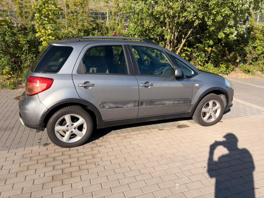 Suzuki SX4 Automat 1.6 107: zdjęcie 98743543