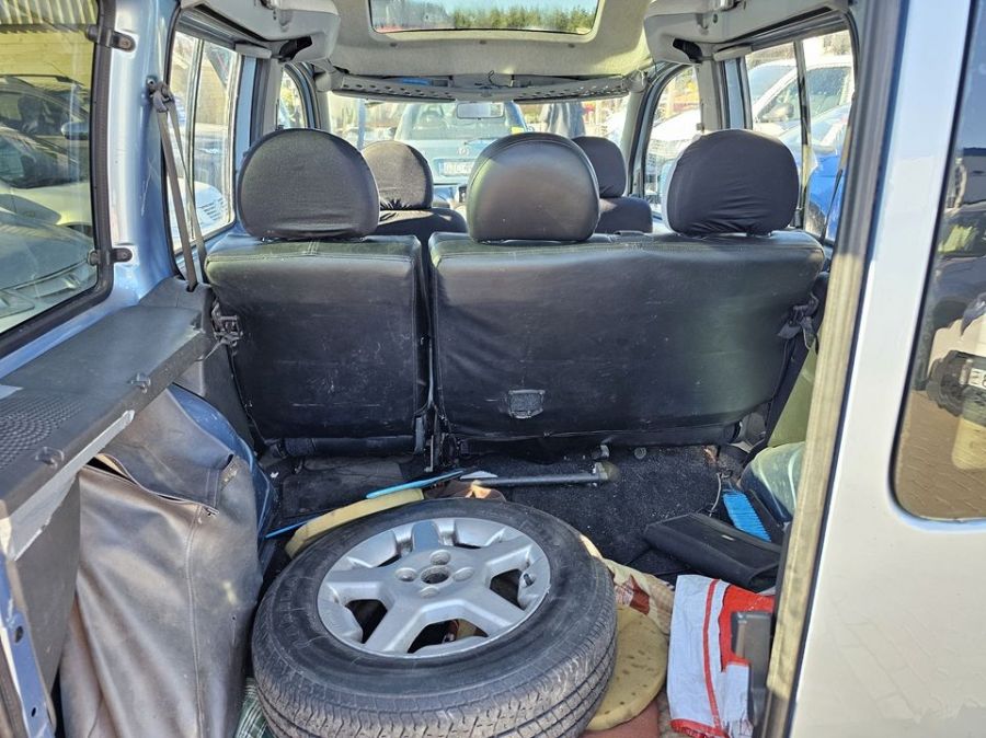 Fiat Doblo 2004r/opłaty aktualne/1.9 diesel/105KM/kierownica po prawej: zdjęcie 98745856