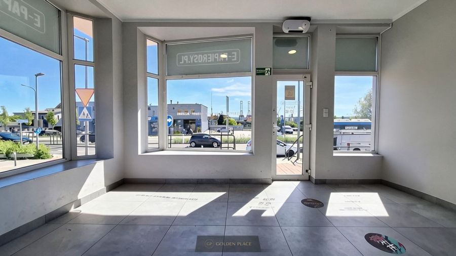 Lokal na parterze z witryną | ul. Unruga: zdjęcie 98761053