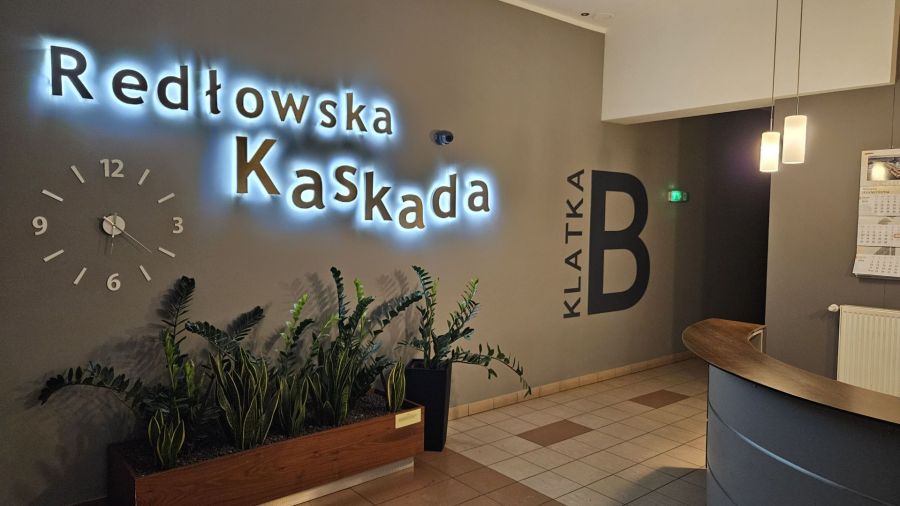 14,5 tys. m2 Redłowo| 2 pokoje| Balkon| Hala garażowa| Blisko SKM