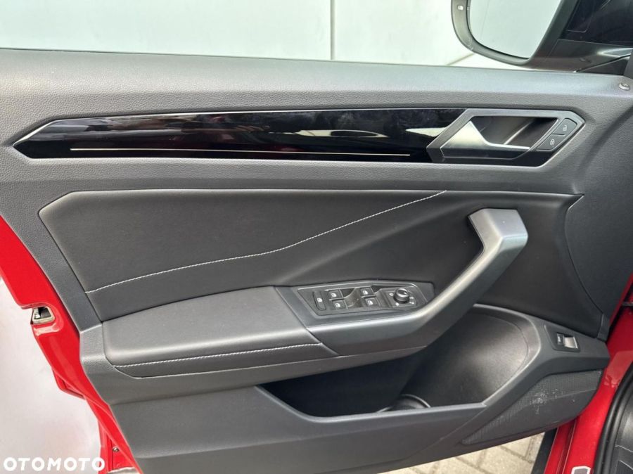 Volkswagen T-Roc: zdjecie 98773087