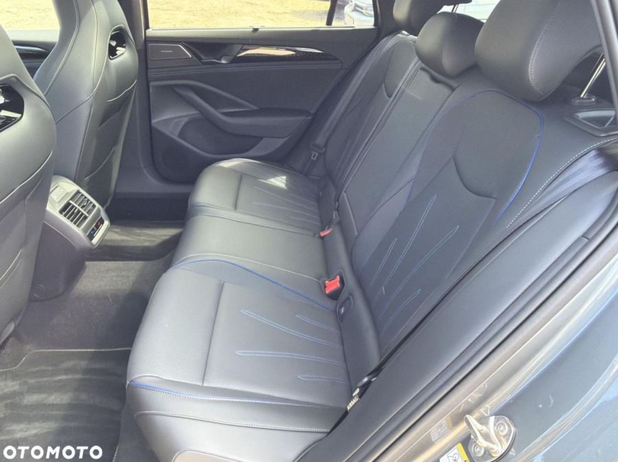 Volkswagen Passat: zdjecie 98774213