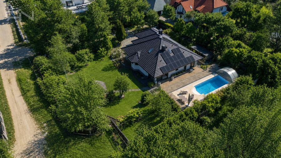 Dom z Basenem | 270 m&sup2; | Koleczkowo
