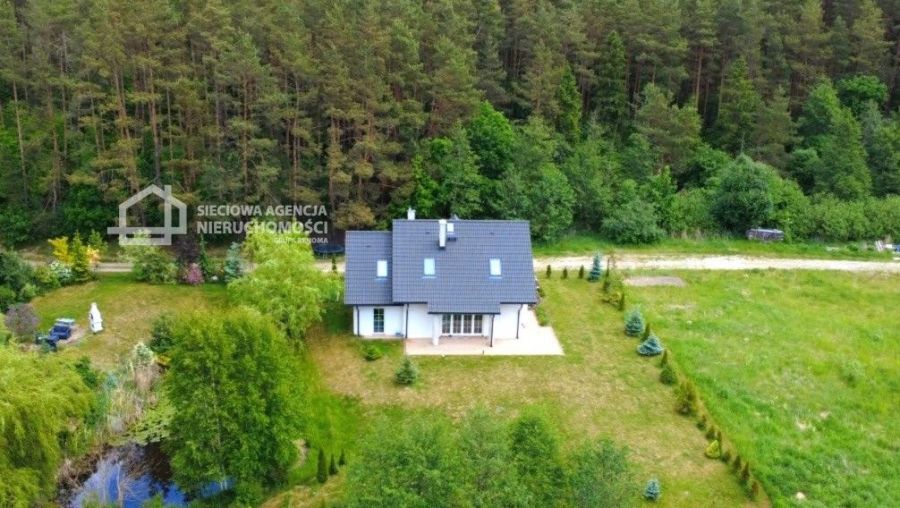 Nowoczesny dom przy lesie - Kobysewo.
