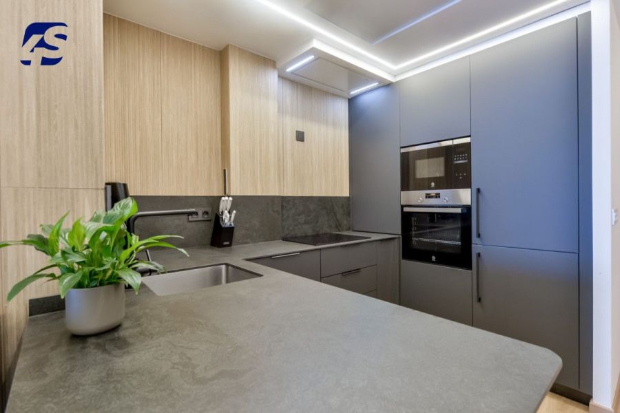 Dwupoziomowy apartament w 1 linii brzegowej: zdjecie 98807512